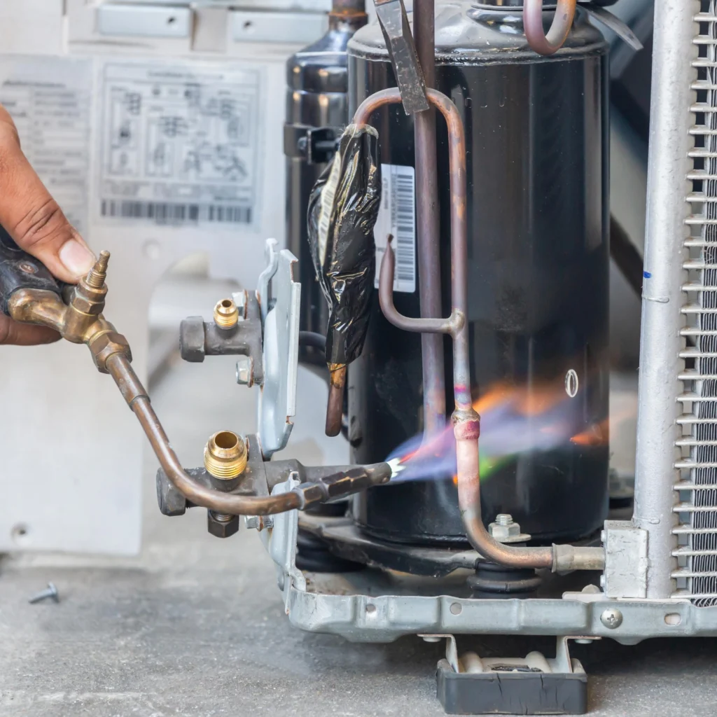 Furnace vs Heat Pump: Which Is Better for Naperville Winters?