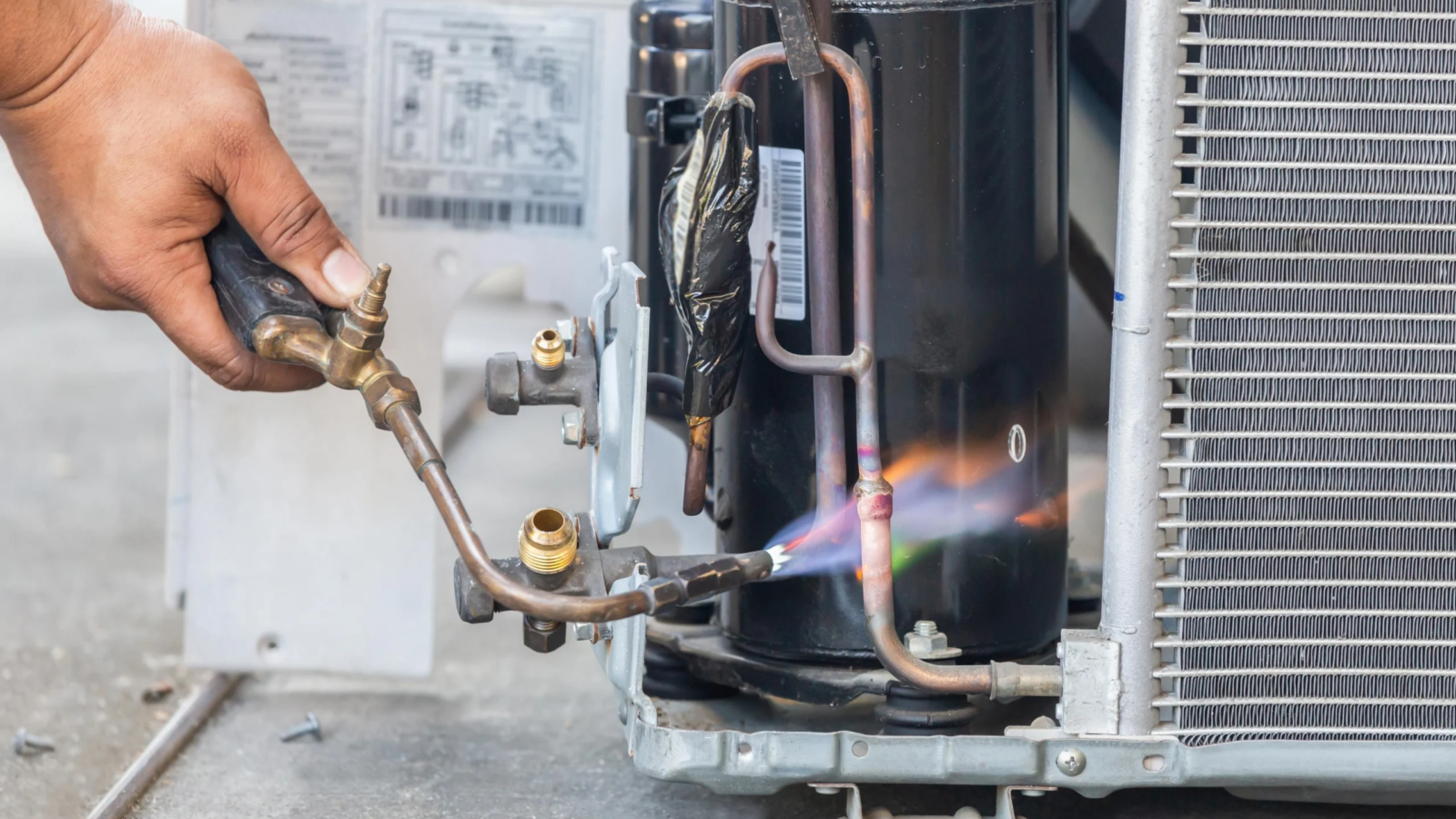 Air Conditioner Repair Hinsdale, IL - Furnace vs Heat Pump: Which Is Better for Naperville Winters?